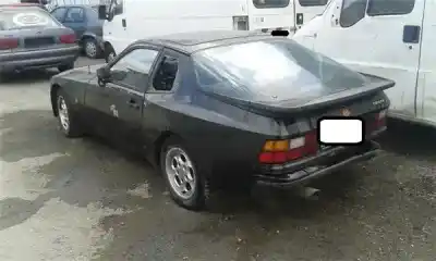 Vehículo de desguace porsche 944 2.5 del año 1987 con motor 