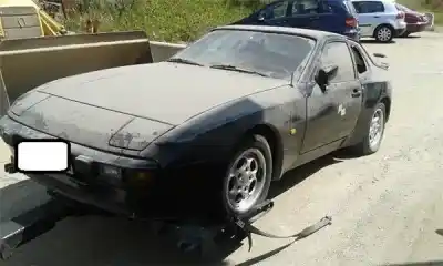 Vehículo de desguace porsche 944 2.5 del año 1987 con motor 