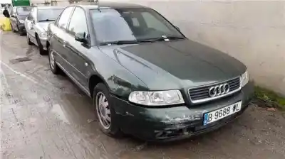 Veicolo di demolizione audi a4 berlina (b5) 1.8 t dell'anno 2000 alimentato apu