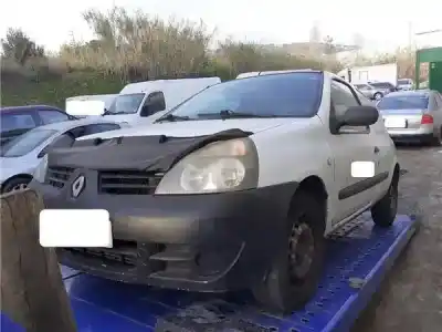 Veículo de Sucata RENAULT CLIO III 1.5 dCi Diesel do ano 2007 alimentado K9K 752