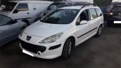 Veicolo di demolizione PEUGEOT 307 (3A/C) 1.6 HDi dell'anno 2006 alimentato 9HX (DV6ATED4)