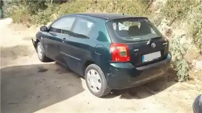 Sloopvoertuig toyota corolla (_e12_) 1.6 vvt-i (zze121_) van het jaar 2002 aangedreven 3zz-fe
