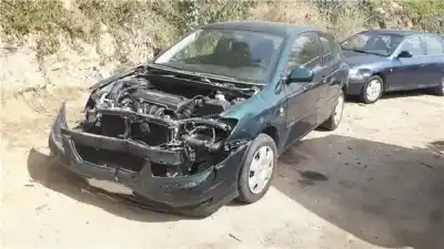 Veículo de Sucata TOYOTA COROLLA (_E12_) 1.6 VVT-i (ZZE121_) do ano 2002 alimentado 3ZZ-FE