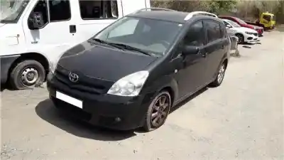 Sloopvoertuig toyota corolla verso (r1) 2.2 d-4d sol van het jaar 2005 aangedreven 2ad-ftv