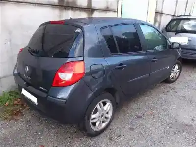 Veículo de Sucata renault clio iii 1.5 dci diesel cat do ano 2006 alimentado k9k 766