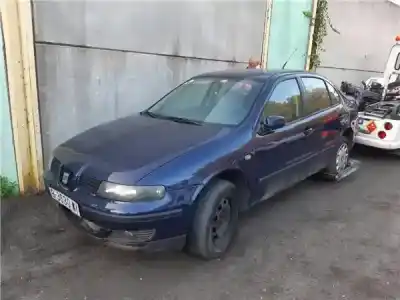 Vehicul casat SEAT TOLEDO II (1M2) 1.6 al anului 2000 alimentat AEH