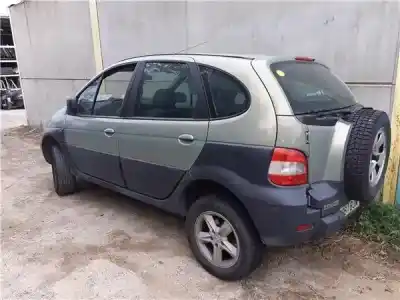 Scrapping Vehicle renault scenic rx4 (ja0) 1.9 dci salomon of the year 2001 powered 