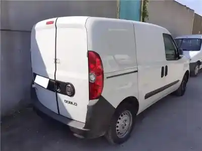 Veicolo di demolizione FIAT DOBLO II (152) 1.3 D Multijet dell'anno 2013 alimentato 263 A2.000