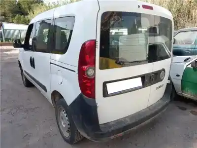 Véhicule à la ferraille FIAT                                               DOBLO II (152)                                                                                                                                                                                                                                             1.3 D Multijet                                                                                                                                                                                                                                             de l'année 2013 alimenté 263 A2.000