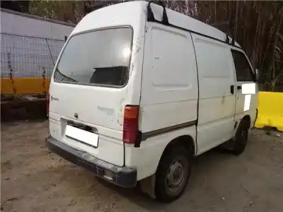 Sloopvoertuig piaggio porter furgón 1.3 16v van het jaar 2001 aangedreven hc