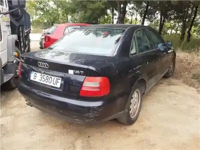Veículo de Sucata AUDI A4 BERLINA (B5) 1.8 T do ano 1998 alimentado AEB