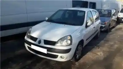 Sloopvoertuig renault clio ii (xbo) 1.5d dci 65cv van het jaar 2005 aangedreven k9k 700