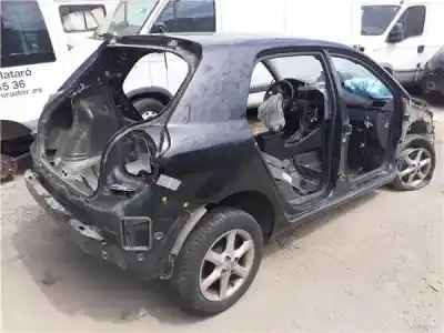 Veículo de Sucata TOYOTA COROLLA (_E12_) 2.0 D-4D (CDE120_) do ano 2006 alimentado 1CD-FTV