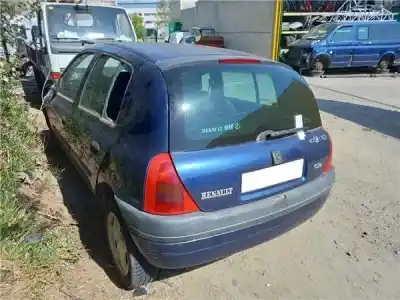 Scrapping Vehicle renault clio ii (xbo) 1.4 16v 98cv of the year 2000 powered e7j 780