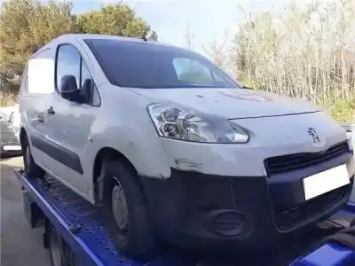 Veículo de Sucata PEUGEOT PARTNER TEPEE 1.6 HDI 4X4 do ano 2012 alimentado 9h06