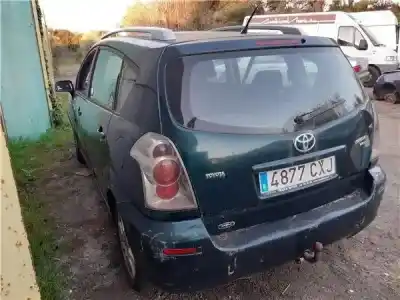 Scrapping Vehicle toyota corolla verso (e12) 2.0 d4d of the year 2004 powered 1cd-ftv