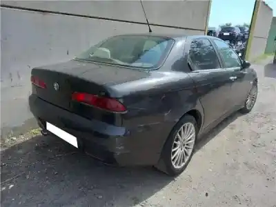 Veículo de Sucata alfa romeo alfa 156 (116) 1.9 jtd 16v distinctive do ano 2005 alimentado 192 a5.000