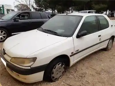 Veicolo di demolizione PEUGEOT 306 (7B, N3, N5) 1.9 SLD dell'anno 1998 alimentato DJY (XUD9A)
