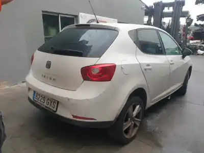 Veículo de Sucata SEAT IBIZA (6J5) 1.6 TDI 105 CV / 77 KW do ano 2010 alimentado CAY