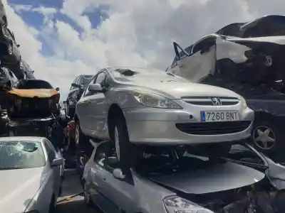 Veículo de Sucata PEUGEOT 307 (S1) XS do ano 2001 alimentado RHS