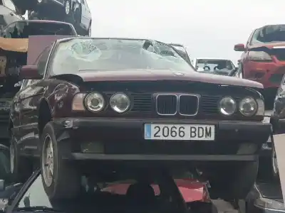 Veicolo di demolizione BMW SERIE 5 BERLINA (E34) 524td dell'anno 2000 alimentato 