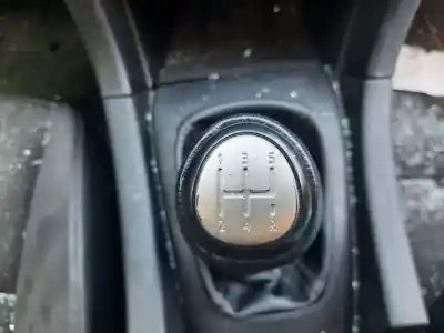 Veicolo di demolizione saab                                               9-3 berlina                                                                                                                                                                                                                                                2.2 s tid                                                                                                                                                                                                                                                  dell'anno 2004 alimentato d223l