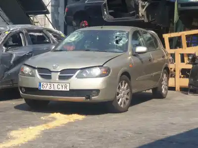 Sloopvoertuig NISSAN ALMERA (N16/E) Acenta van het jaar 2004 aangedreven 