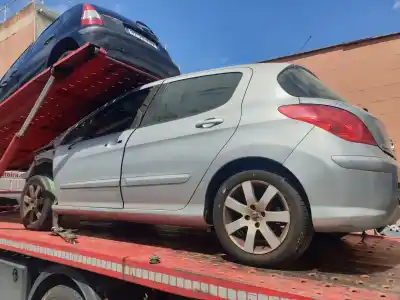 Veicolo di demolizione PEUGEOT 308 Confort dell'anno 2009 alimentato 5FW