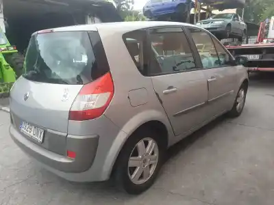 Veicolo di demolizione renault scenic ii authentique 120 cv / 88 kw dell'anno 2005 alimentato 