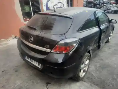 Veículo de Sucata opel astra gtc cosmo do ano 2006 alimentado z19dth