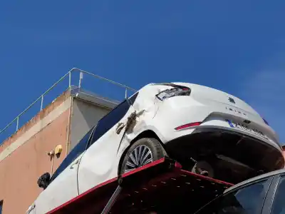 Veículo de Sucata SEAT IBIZA (KJ1) Style do ano 2017 alimentado CHY