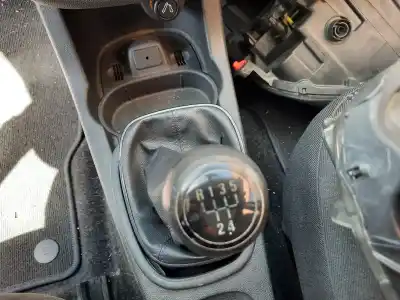 Здавання транспортного засобу opel corsa d expression року 2013 потужний a12xer