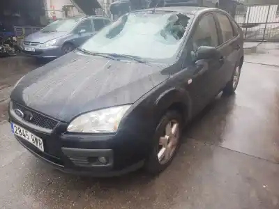 Veicolo di demolizione ford focus berlina (cap) ambiente (d) dell'anno 2006 alimentato kkda