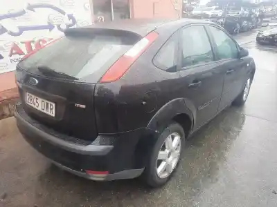Veicolo di demolizione ford focus berlina (cap) ambiente (d) dell'anno 2006 alimentato kkda