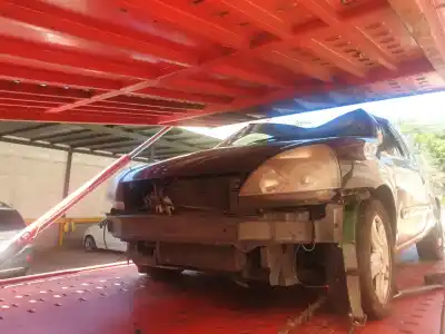 Veículo de Sucata renault clio ii fase ii (b/cb0) pack authentique do ano 2008 alimentado k9k740