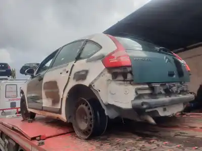 Veículo de Sucata CITROEN C4 BERLINA 1.6 16V HDi FAP do ano 2001 alimentado 9HZ