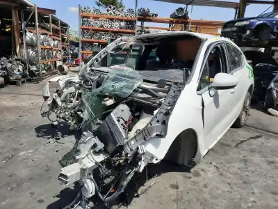 Veículo de Sucata citroen ds4 design do ano 2015 alimentado 9h06