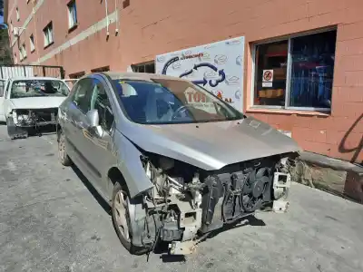 Veicolo di demolizione PEUGEOT 308 Confort dell'anno 2008 alimentato 9HX