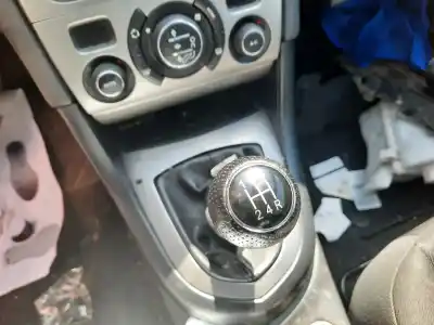 Veicolo di demolizione peugeot 308 confort dell'anno 2008 alimentato 9hx