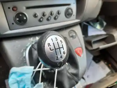 Утилизация автомобиля RENAULT SCENIC II Confort Expression года 2007 питание K9K