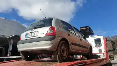 Здавання транспортного засобу RENAULT CLIO II FASE I (B/CBO) 1.2 року 2003 потужний D7F