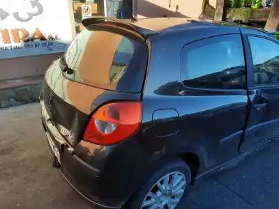 Veicolo di demolizione renault clio iii authentique dell'anno 2008 alimentato k9k766