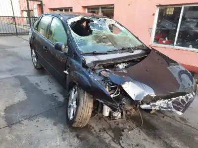 Veicolo di demolizione ford focus berlina (cap) ambiente (d) dell'anno 2006 alimentato kkda