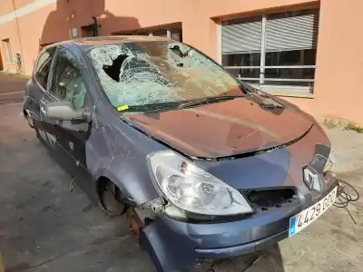 Sloopvoertuig renault clio iii dynamique van het jaar 2008 aangedreven d4f784