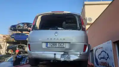 Veículo de Sucata renault espace iv (jk0) 1.9 dci diesel 120 cv / 88 kw do ano 2005 alimentado f9q820