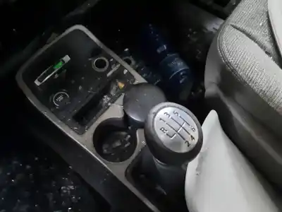 Veículo de Sucata renault espace iv (jk0) 1.9 dci diesel 120 cv / 88 kw do ano 2005 alimentado f9q820