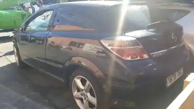 Veículo de Sucata OPEL ASTRA GTC Cosmo do ano 2006 alimentado Z17DTH