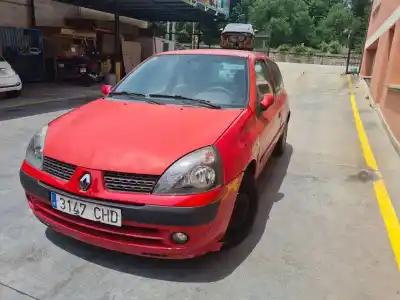 Утилизация автомобиля RENAULT CLIO II FASE II (B/CB0) Base Authentique 65 CV / 48 KW года 2003 питание 