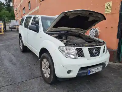 Vehículo de desguace NISSAN PATHFINDER (R51) 2.5 dCi Diesel CAT del año 2001 con motor YD25DDTI