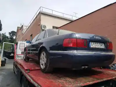 Здавання транспортного засобу audi a8 (d2) 4.2 v8 40v року 2001 потужний auw